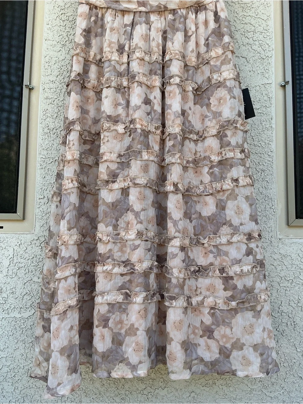 NWT Lulu’s Happily Sweet Beige Floral Mock Neck Backless Midi Dress Large Chic - Picture 9 of 10